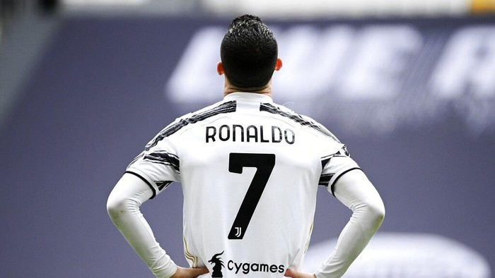 Juventus Cristiano Ronaldo looks on during a Serie A soccer match between Juventus and Genoa, at the Turin Allianz stadium, Italy, Sunday, April 11, 2021. (Marco Alpozzi/LaPresse via AP)