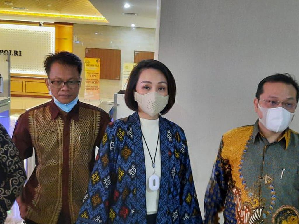 Istri ANS Kosasih Diperiksa Bareskrim Terkait Video Viral Penggerebekan Istri ANS Kosasih Diperiksa Bareskrim Terkait Video Viral Penggerebekan