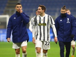 Chiesa Pernah Main Bareng Ronaldo, tapi Akui Messi GOAT
