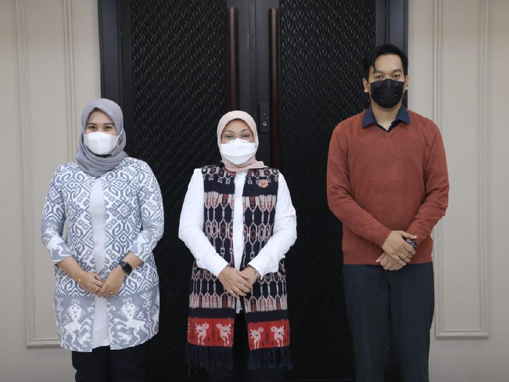Menaker Ajak PMII & KOPRI Bentuk Lapangan Kerja Baru bagi Milenial Menaker Ajak PMII & KOPRI Bentuk Lapangan Kerja Baru bagi Milenial