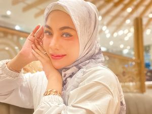 Liza Aditya Buang Baju Seksi, Mantap Berhijab Alasannya Menyeramkan