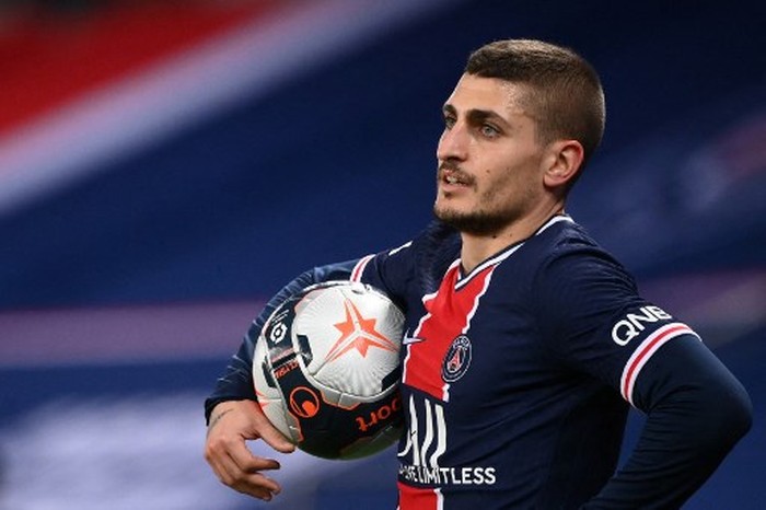 (FILES) In this file photo taken on February 21, 2021 Paris Saint-Germains Italian midfielder Marco Verratti reacts during the French L1 football match between Paris-Saint Germain (PSG) and AS Monaco FC at The Parc des Princes Stadium in Paris. - Paris SG Italian midfielder Marco Verratti positive for Covid-19, wont play the next UEFA Champions League football match against Bayern announced the club on April 2, 2021. (Photo by FRANCK FIFE / AFP)