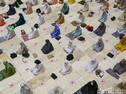 7 Manfaat Salat Tarawih bagi Kesehatan, Bakar Kalori hingga Kurangi Stres