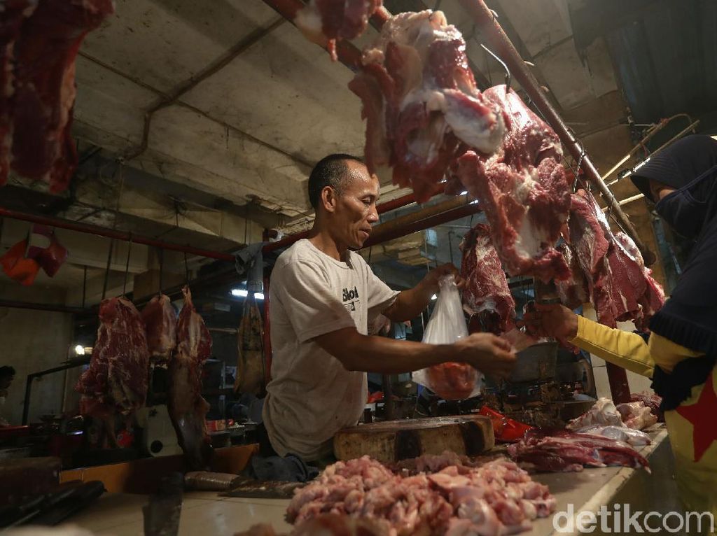 Mau Puasa, Harga Daging Sapi di Bekasi Naik Tajam Mau Puasa, Harga Daging Sapi di Bekasi Naik Tajam
