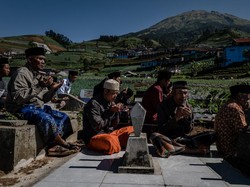 Kumpulan Doa Ziarah Kubur Menjelang Ramadhan Lengkap Awal hingga Penutup