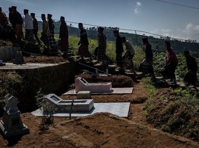 Sambut Ramadhan Warga Megelang Nyadran