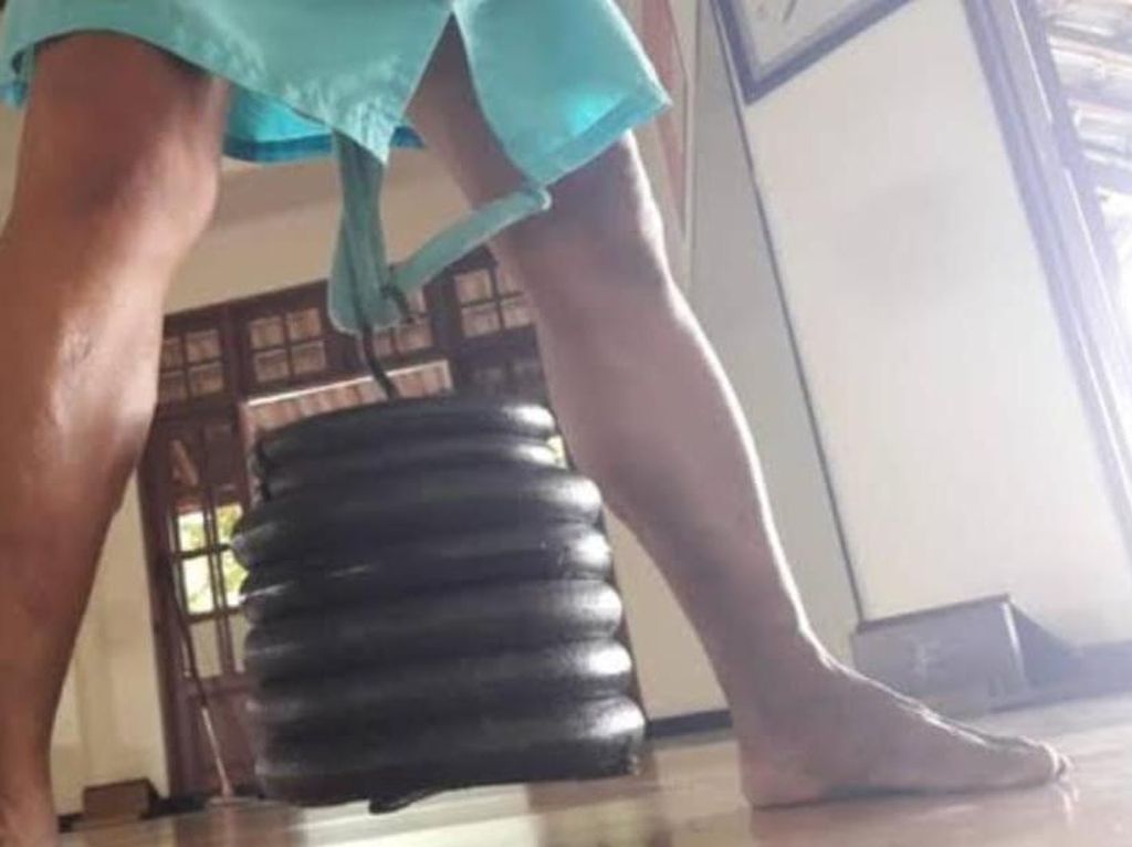 Viral Olahraga Angkat Beban Pakai Penis, Awas Nggak Bisa Sembarangan Viral Olahraga Angkat Beban Pakai Penis, Awas Nggak Bisa Sembarangan