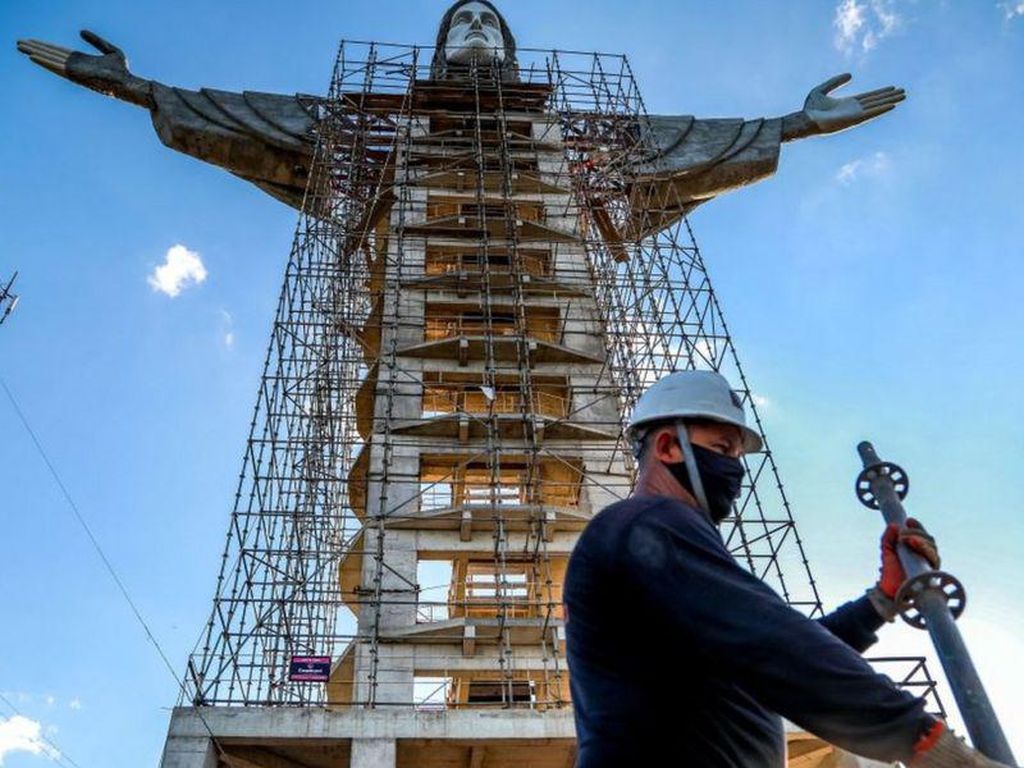 Potret Patung Yesus Raksasa Terbaru di Brasil