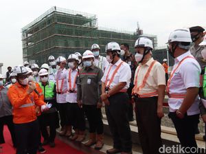 Potret Luhut dan Budi Karya Tinjau Depo Kereta Cepat Tegalluar
