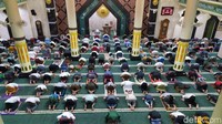 Hukum Pelaksanaan Salat Tarawih, Sunnah atau Wajib?