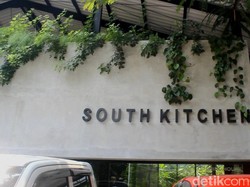 Menikmati Segarnya Tom Yum Ayam dan Cumi Lado Ijo di South Kitchen