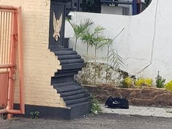 Tas Mencurigakan Ditemukan di Halaman Gedung DPRD Kota Kediri