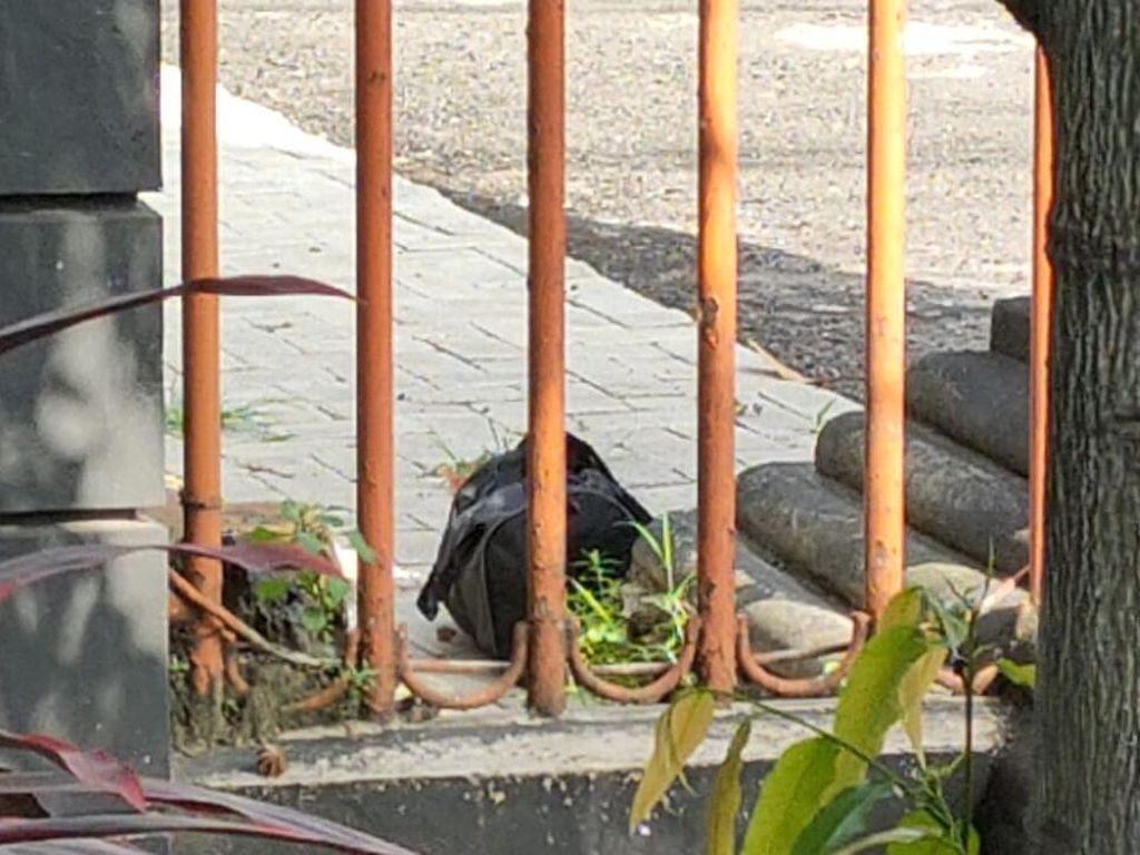 Satpam Sebut Ada Baterei dan Kabel Dalam Tas Mencurigakan di DPRD Kota Kediri