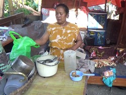 Duka Warga yang Rumahnya Ambruk Dampak Gempa Malang di Hari Pertama Puasa