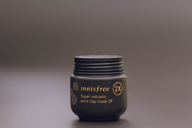 Clay mask/youtube.com/innisfreeofficial