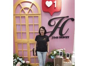 Berani Resign! Wanita Ini Raup Miliaran Rupiah Jual Dompet