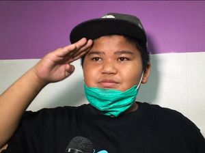 Kisah Pilu Fahri Skroep, Bocah Sadboy Viral yang Trauma Sekolah