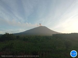 Gunung Ile Lewotolok: Lokasi, Sejarah Letusan, dan Ritual Makan Kacang