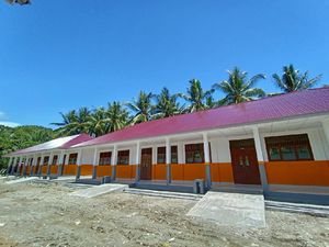 Hyundai Engineering Bantu Perbaikan Sekolah Dampak Gempa di Donggala Hyundai Engineering Bantu Perbaikan Sekolah Dampak Gempa di Donggala