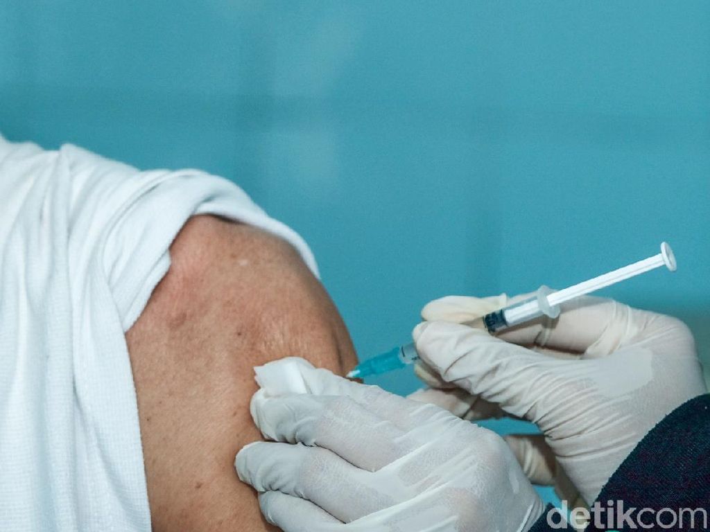 Vaksinasi Saat Puasa, Apakah Ada Dampaknya untuk Kesehatan Tubuh?