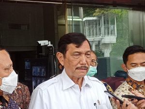 Luhut: Micro-Lockdown Diterapkan Bila Penularan Omicron Lokal Terdeteksi