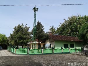 Mengunjungi Masjid Al-Huda Gunungkidul, Peninggalan Pendiri Dinasti Mataram