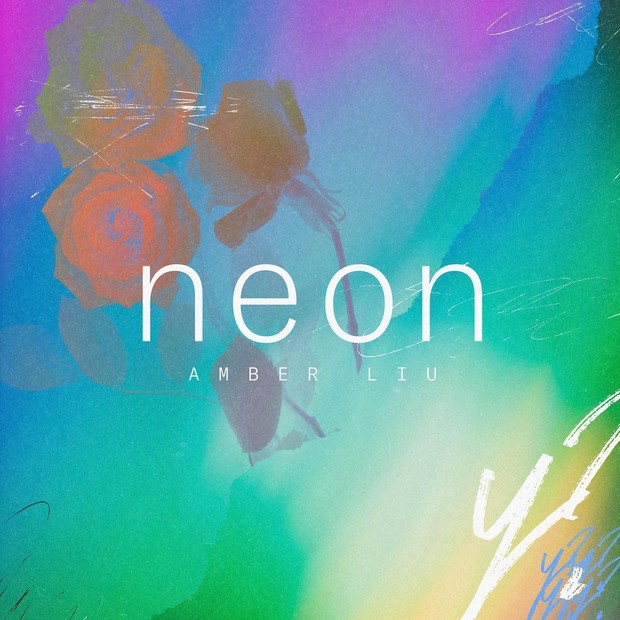 'Neon' Cover Cover dari single terbaru Amber Liu berjudul Neon