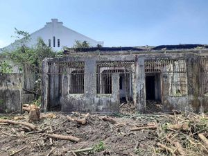 Eks Penjara Kalisosok yang Dulu Angker Tak Terawat Kini Tak Menyeramkan Lagi Eks Penjara Kalisosok yang Dulu Angker Tak Terawat Kini Tak Menyeramkan Lagi