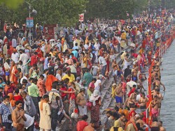Produsen Vaksin Terbesar Kewalahan Hadapi COVID-19, Sekarang Ikut Impor!