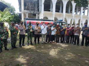 Polres Lombok Timur-Kodim 1615 Salurkan Air Bersih ke Sejumlah Masjid