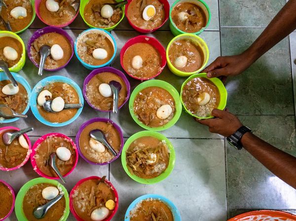 Potret Buka Puasa di Hari Pertama Ramadhan dari Semarang-Malang