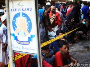 Potret Kesedihan Pedagang Pasar Minggu yang Kiosnya Terbakar