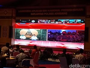 Santri Jombang Jajal Aplikasi SIM Online, Hitungan Menit Langsung Jadi