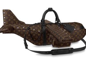 Tas Berbentuk Pesawat Ini Harganya Lebih Mahal dari Pesawat Asli