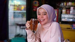 Ternyata Lesty Kejora Lebih Suka Ngeteh Dibanding Ngopi