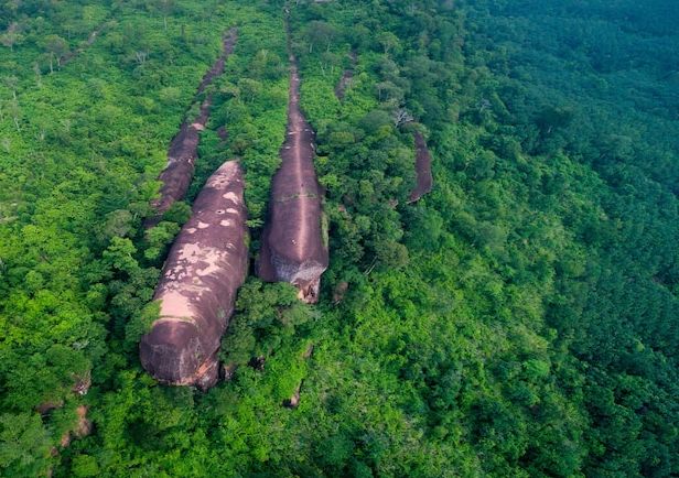 Three Whale Rock di Thailand
