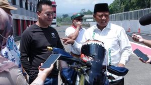 Momen Wagub Jabar Uu Ruzhanul Geber Motor Listrik Adventure di Sentul