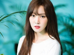 Gabung KONNECT Entertainment, Intip Perjalanan Karier Yuju GFRIEND