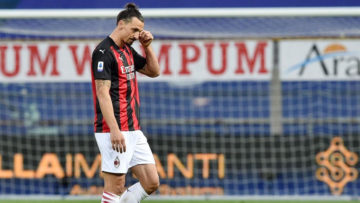 Zlatan Ibrahimovic mendapat kartu merah saat AC Milan bertanding melawan Parma di Liga Italia akhir pekan kemarin (Foto: Getty Images/Giuseppe Bellini)