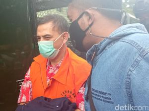 Eks Walkot Cimahi Ajay M Priatna Jadi Tersangka Suap AKP Robin Eks Walkot Cimahi Ajay M Priatna Jadi Tersangka Suap AKP Robin