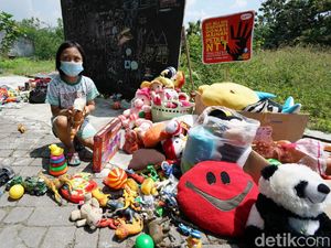 Anak-anak Solo Sumbang Mainan untuk Korban Banjir di NTT