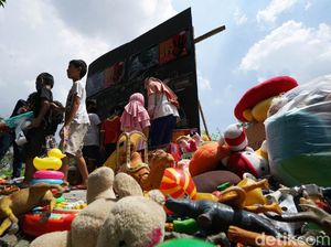 Bocah di Solo Donasi Mainan untuk Anak NTT