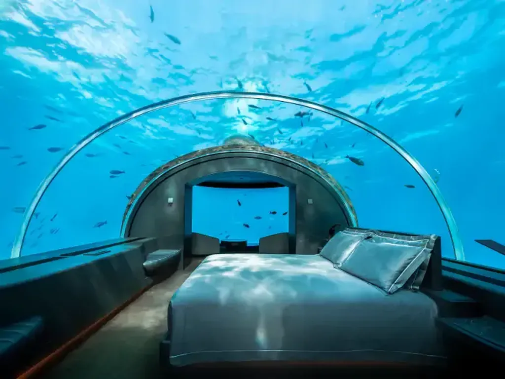 Foto Hotel Bawah Laut di Maldives, Bisa Lihat Hiu