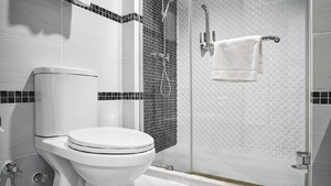 Doa Masuk Kamar Mandi dan Artinya sesuai Sunnah, Lengkap dengan Larangannya!