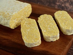 Tempe Bisa Dibuat dari Biji Karet? Yuk Kepoin Inovasi dari Mahasiswa UNY