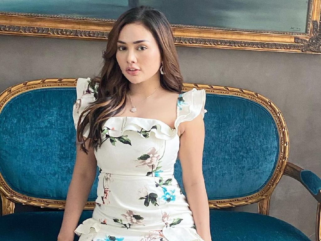 Tersindir Maell Lee soal Pamer Payudara, Ini Balasan Menohok Intan Ratna Juwita Tersindir Maell Lee soal Pamer Payudara, Ini Balasan Menohok Intan Ratna Juwita