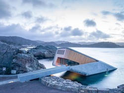 Keren! Ini Restoran di Bawah Laut yang Paling Besar di Dunia