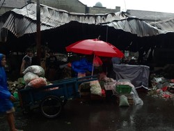 Usai Sepekan Pasar Kambing Terbakar, Pedagang Minta Lapak-Kios Direnovasi