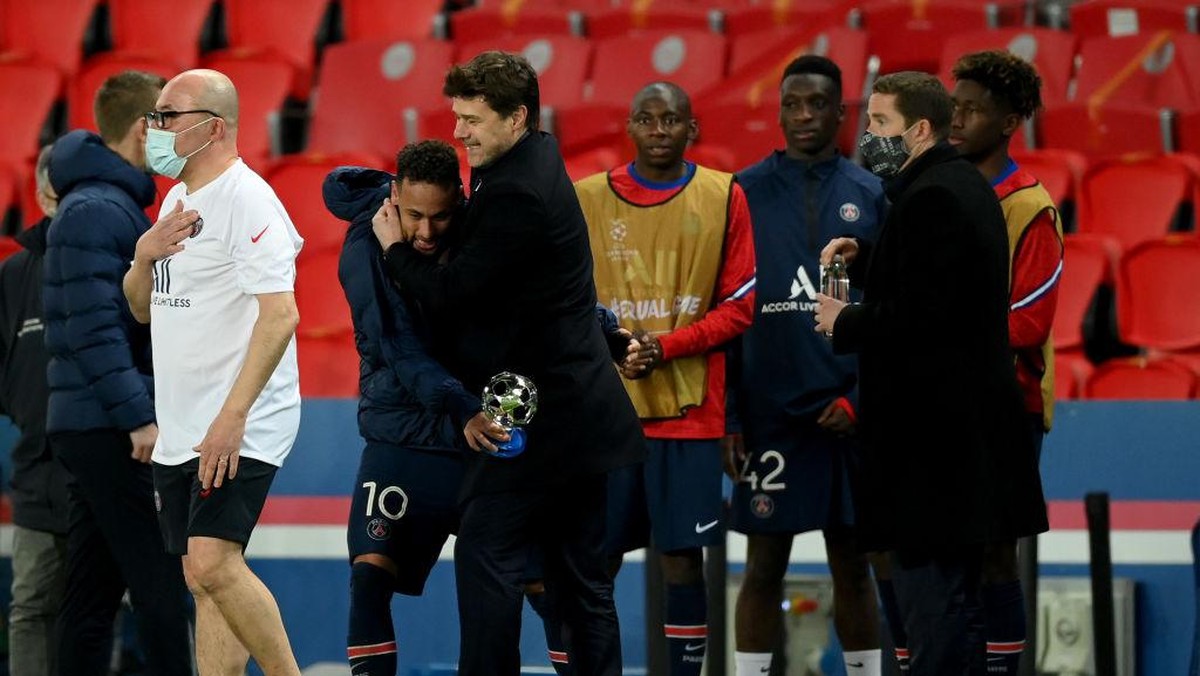 )Mauricio Pochettino merayakan kelolosan PSG ke semifinal Liga Champion (Getty Images/Matthias Hangst