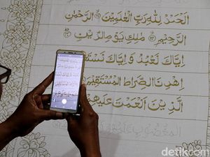 Melihat Proses Pembuatan Batik Alquran di Solo
